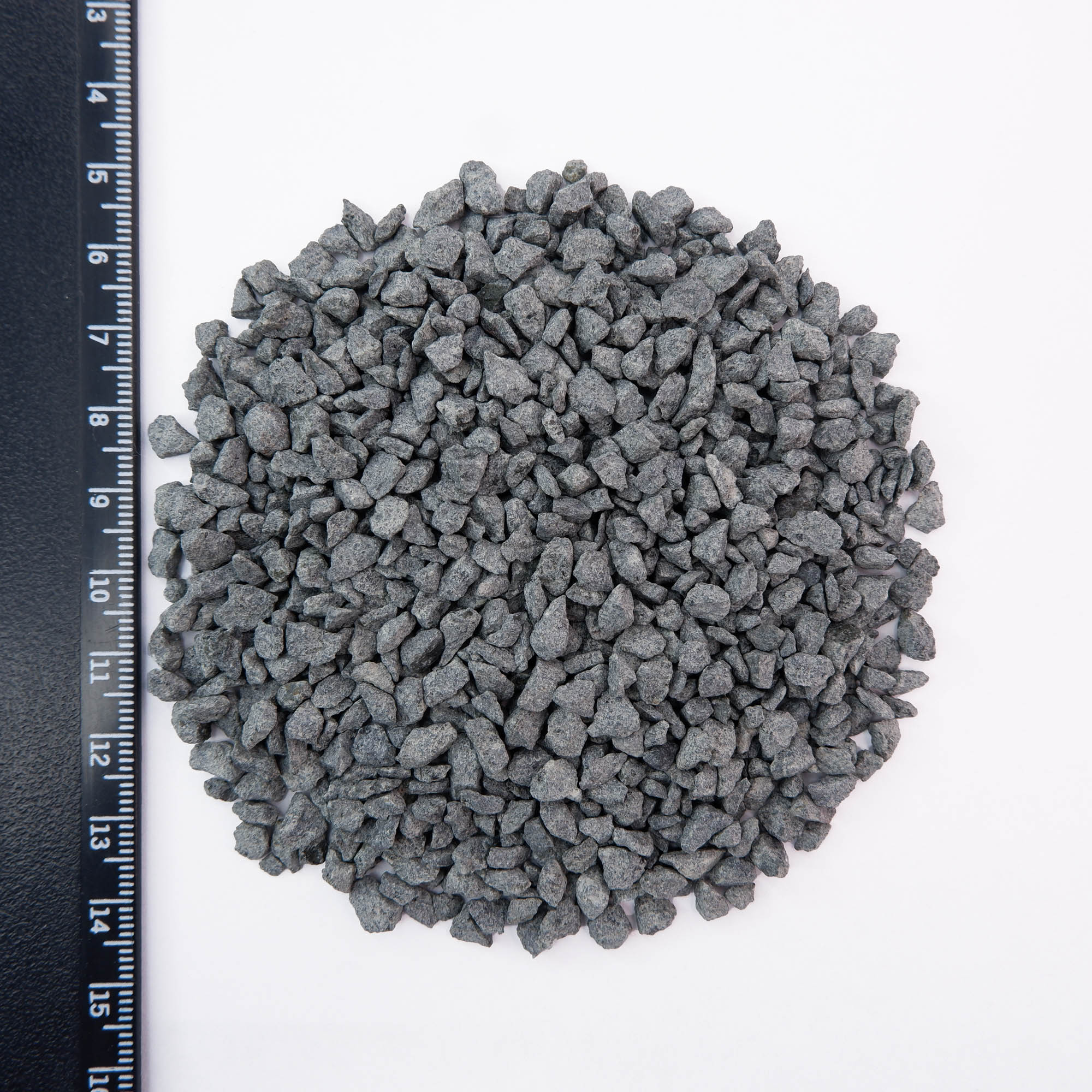 Габбро-диабаз черный ПГК щебень 2,5-5 мм